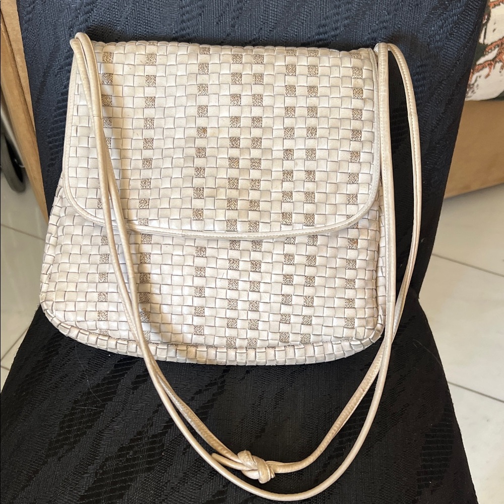 Bottega Veneta Beige Cream Woven Leather Crossbody Bag - Picture 3 of 4